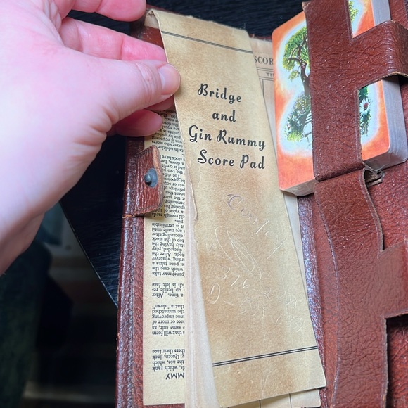 Vintage tooled leather playing card holder bridge and gin rummy score pad - Picture 7 of 11